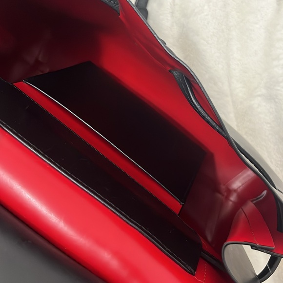 Mansur Gavriel Lady bag in black leather red interiorr Shoulder Bags